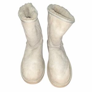 UGG  SHORT SUEDE WOMEN BOOTS SUGAR US size 9